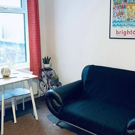Comfortable Town House In Coventry City Centre Villa Exterior foto